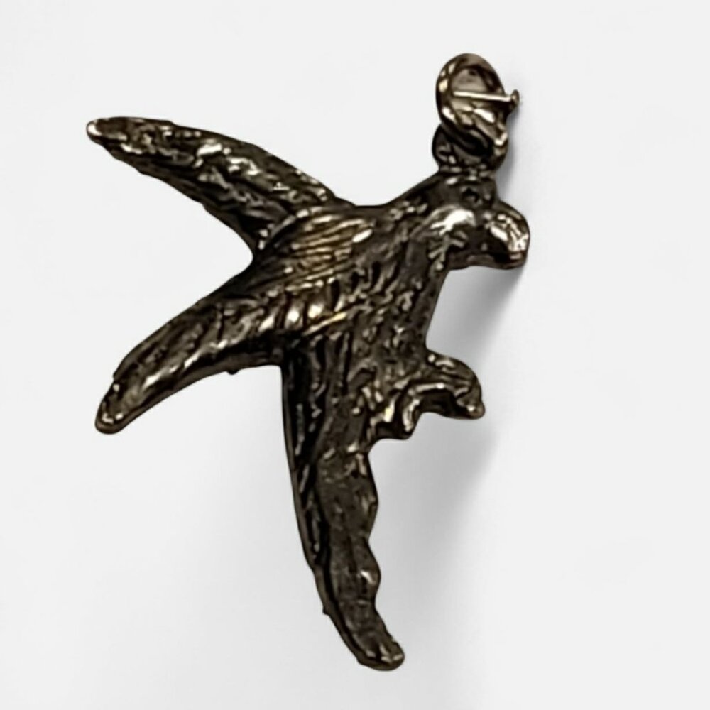 Metal Bird Charm Pendant Macaw Parrot Vintage Silver-Toned